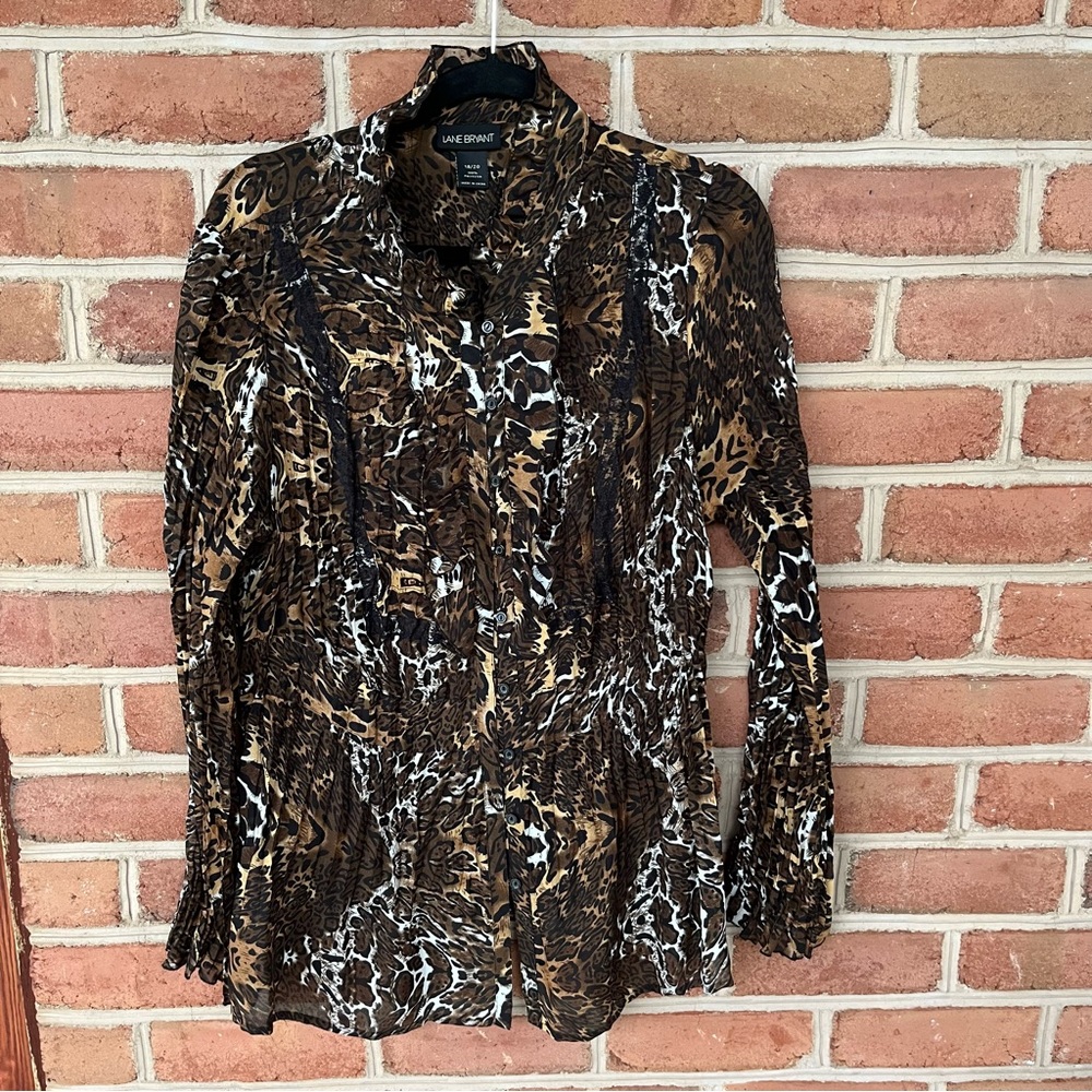 Safari print Lane Bryant comfortable blouse. 18/20 - Picture 2 of 9
